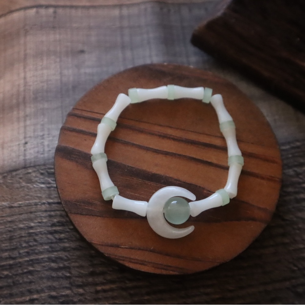 Elegant Jade Crescent Bracelet